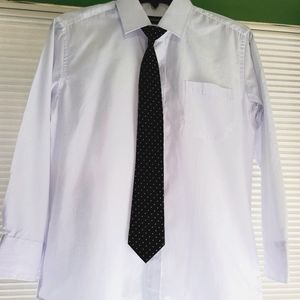 NWOT - Boys white dress shirt size 14 with a tie